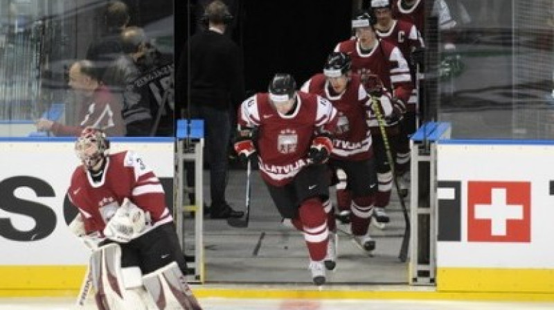 Latvijas izlases hokejisti
Foto: Romāns Kokšarovs, Sporta Avīze, f64