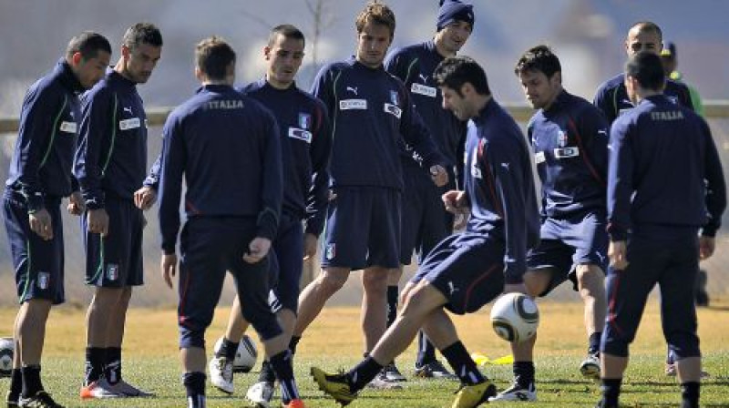 Itālijas izlases futbolisti
Foto: AFP/Scanpix