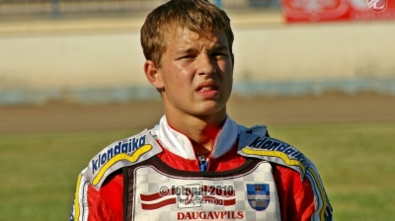 Talantīgais Vadims Tarasenko pirmo reizi pēdējo triju sezonu laikā atveda "Lokomotīves" rindās visvairāk punktu.  
www.latvijasspidvejs.lv