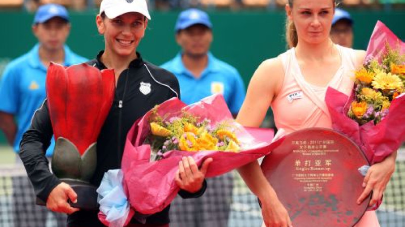 Šanelle Skīpersa un Magdalēna Ribarikova
Foto: AFP/Scanpix