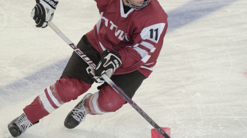 Augusts Valdis Vasiļonoks Latvijas komandai atnesa pirmo zelta medaļu
Foto: Ben Mackey, IIHF