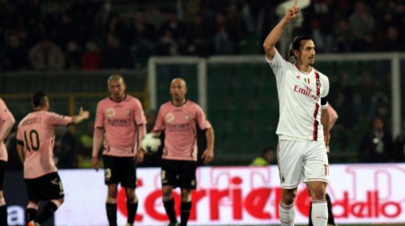 Pirmajā puslaikā ar "hat-trick" uzcēlās Zlatans Ibrahimovičs
Foto: LaPresse/Scanpix
