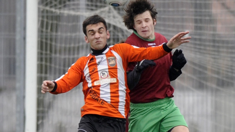 Arevšats Hačatrjans (no kreisās)
Foto: Romāns Kokšarovs, Sporta Avīze, F64