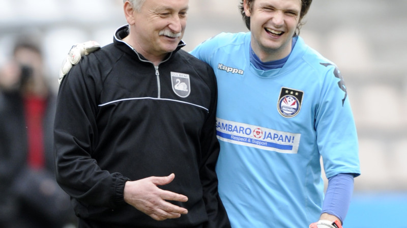 Mihails Koņevs un Germans Māliņš
Foto: Romāns Kokšarovs, Sporta Avīze, F64