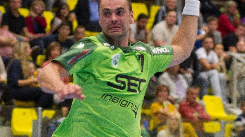 Jānis Pavlovičs gada pēdējā spēlē guva 5 vārtus un tika iekļauts HLA čempionāta 18. spēļu kārtas simboliskajā septiņniekā.