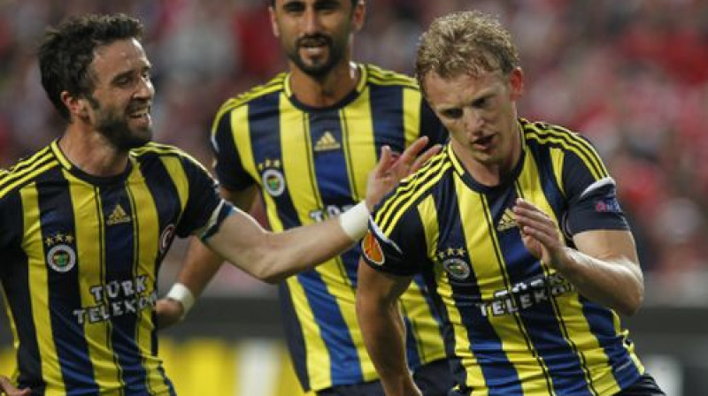 "Fenerbahce" spēlētāji
Foto: AP/Scanpix