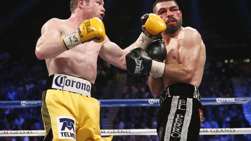 Sauls Alvaress un Alfredo Angulo
Foto: AP/Scanpix