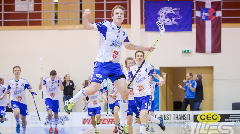 Cēsnieks Aleksandrs Abramovs guvis uzvaras vārtus:
Foto: floorball.lv