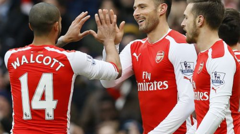 "Arsenal" spēlētāji pēc vārtu guvuma
Foto: AP/Scanpix