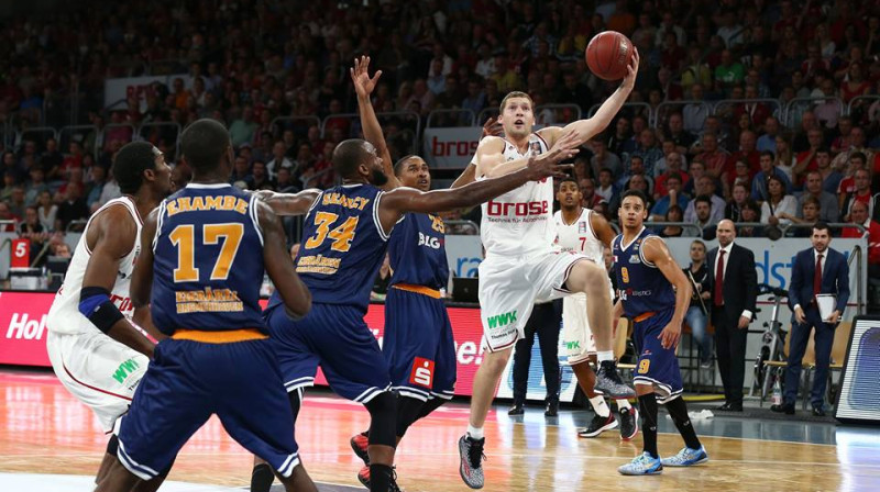 Jānis Strēlnieks: pirmā vieta Bundeslīgā pēc 22 kārtām
Foto: dailybasket.it