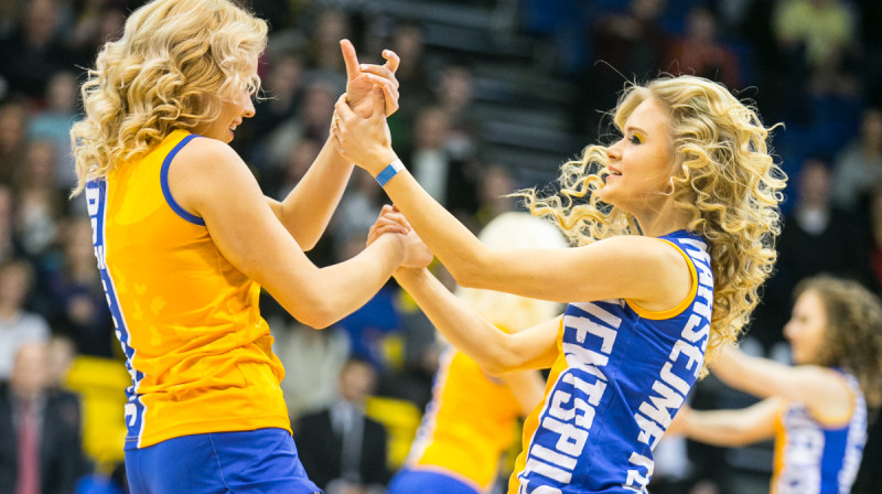 BK "Ventspils" karsējmeitenes: Aldaris LBL Zvaigžņu spēles karsējgrupu konkursa līderes pēc 1.kārtas.
Foto: Mikus Kļaviņš, VEFRiga.com