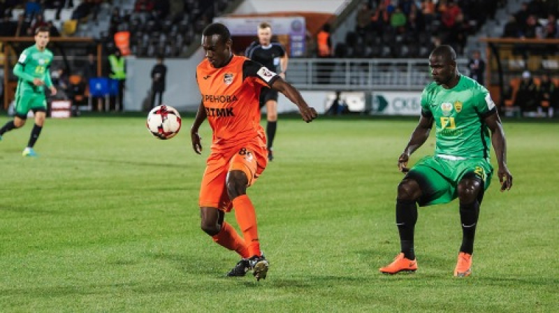 Moameds Konatē (ar bumbu) Jekaterinburgas "Ural" kreklā
Foto: fc-ural.ru