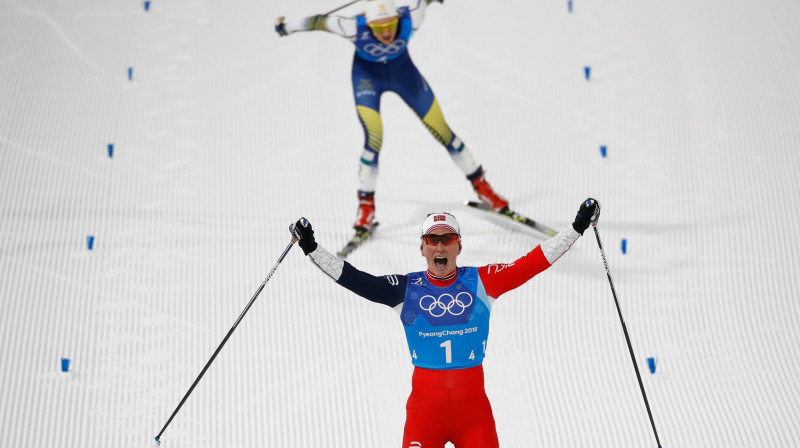 Mairita Bjergena Norvēģijas izlasei atnes uzvaru 4 x 5 km stafetē
Foto: Odd Andersen/AFP/Scanpix