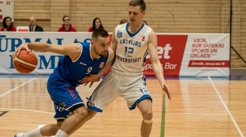 Edgars Jeromanovs pret Kārli Žundu
Foto: Ivars Kezbers