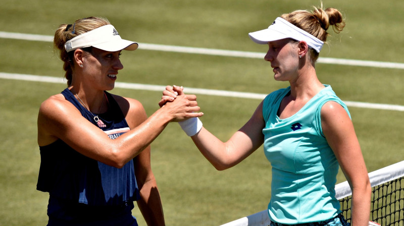 Andželika Kerbere un Elisona Riske
Foto: EPA/Scanpix