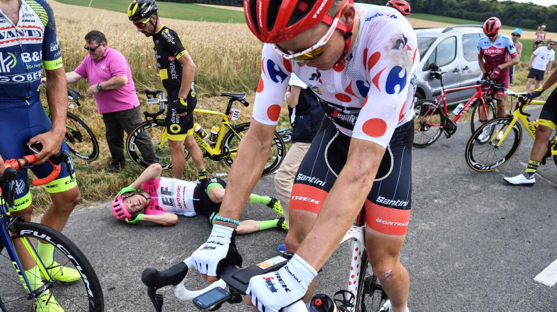 Toms Skujiņš pēc kritiena
Foto: AFP/Scanpix