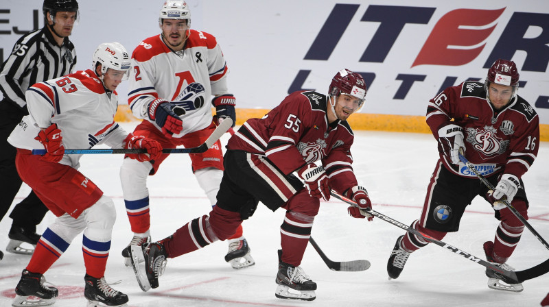 Linuss Videls un Mārtiņš Dzierkals
Foto: Romāns Kokšarovs/F64