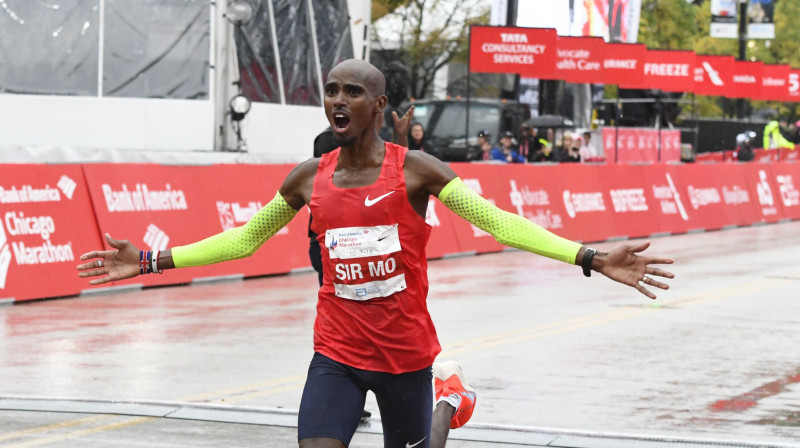 Mo Farahs svin uzvaru Čikāgas maratonā. Foto: AP/Scanpix