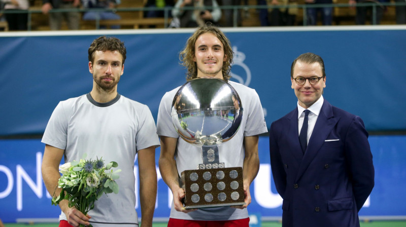 Ernests Gulbis (no kreisās) un Stefans Cicips pēc Stokholmas fināla. Foto: AFP/Scanpix