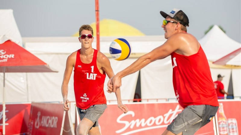 Mihails Samoilovs un Matīss Gabdulļins. Foto: FIVB