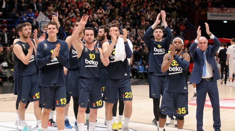 Eirolīgas regulārās sezonas uzvarētāja Stambulas "Fenerbahce". Foto: Euroleague.net