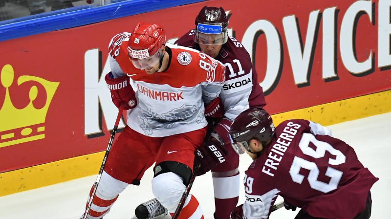 Mikels Bedkers pret Latvijas izlasi. Foto: AFP/Scanpix