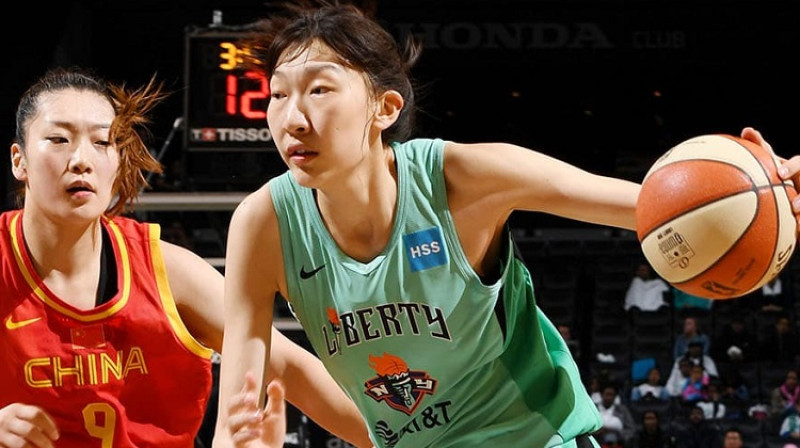 Hana Ksu 9. maija spēlē pret Ķīnas izlasi. Foto: WNBA