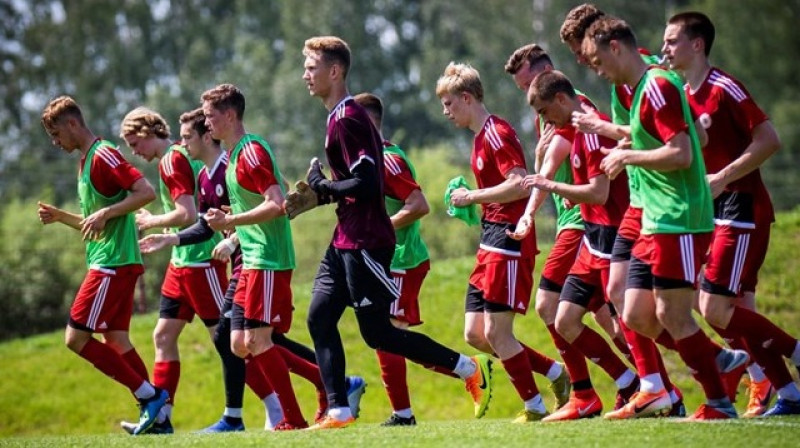 Latvijas U21 izlases kandidāti. Foto: LFF