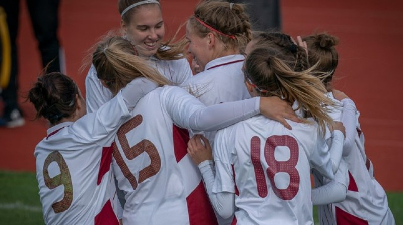 Latvijas U19 sieviešu futbola izlase. Foto: LFF