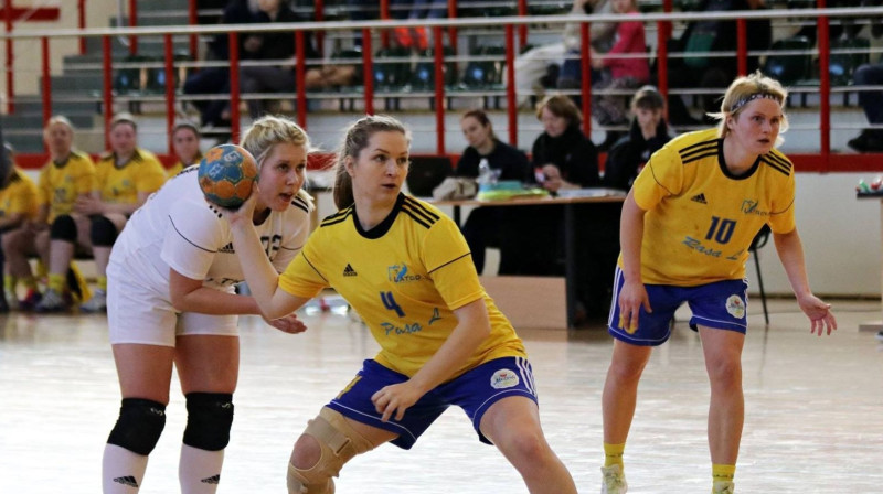 "Latgols" dāmu komanda. Foto: handball.lv