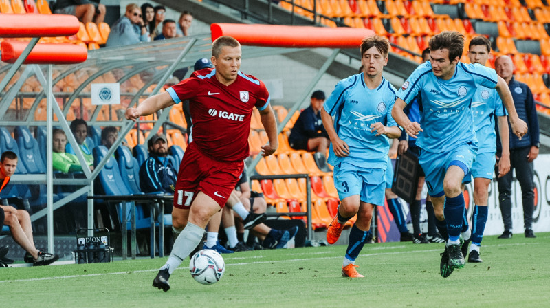 Aleksandrs Cauņa mačā pret "Riga" FC dublieriem / Foto: Elizabete Ronija Dreimane