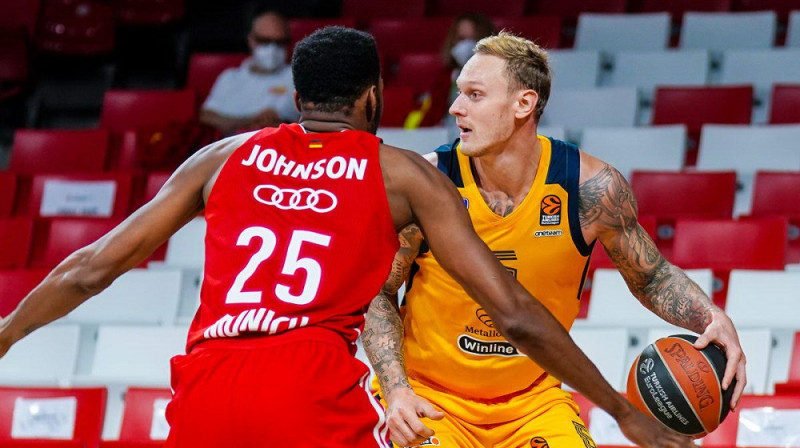 Jānis Timma: deviņi punkti zaudējumā pret "Olimpia Milano". Foto: Himki