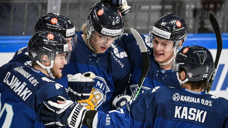 Tonijs Sunds (Nr. 6) svin vārtu guvumu. Foto: Alexander Nemenov/AFP/Scanpix