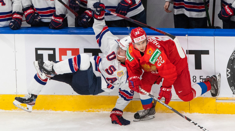 Marats Husnutdinovs #22 nepamana Trevoru Zegrasu / Foto: PA Images/Scanpix
