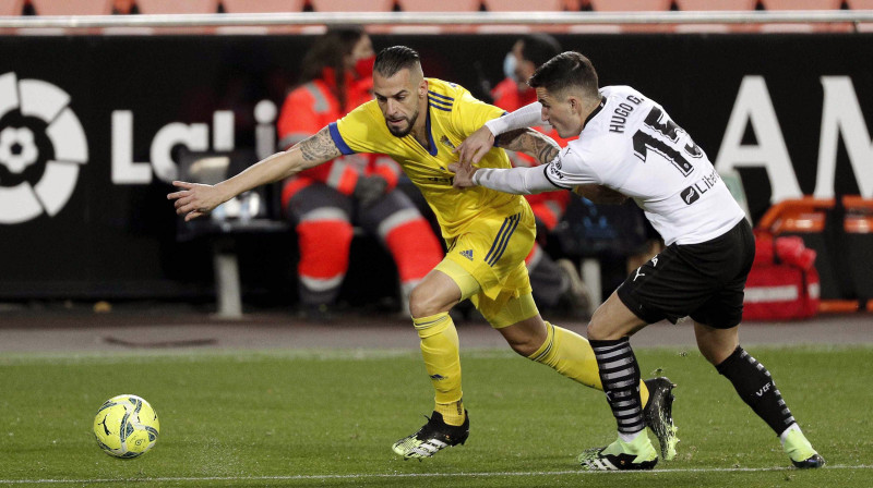 Negredo un Hugo. Foto: EPA/MANUEL BRUQUE