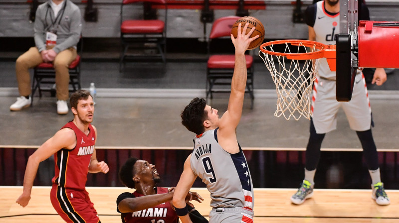 Deni Avdija spēlē pret Maiami "Heat". Foto: USA Today Sports/Scanpix