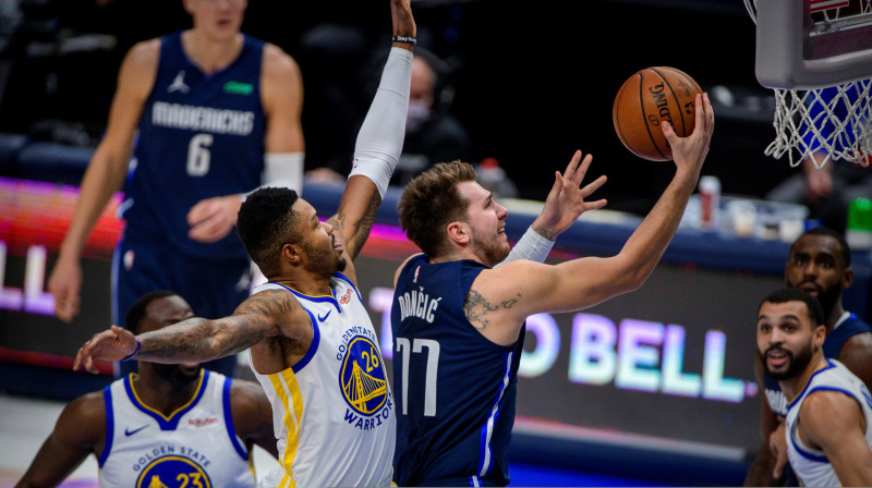 Luka Dončičs ceļā uz "Warriors" grozu. Foto: USA Today Sports/Scanpix