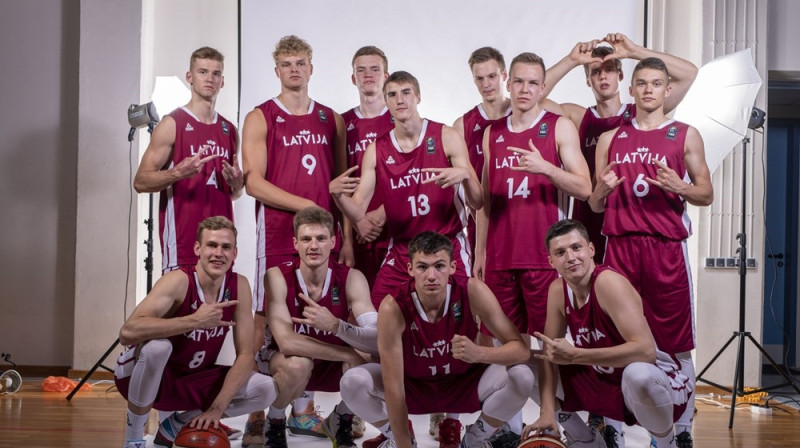 Latvijas U19 puišu izlase 2019. gada Pasaules kausā. Foto: FIBA