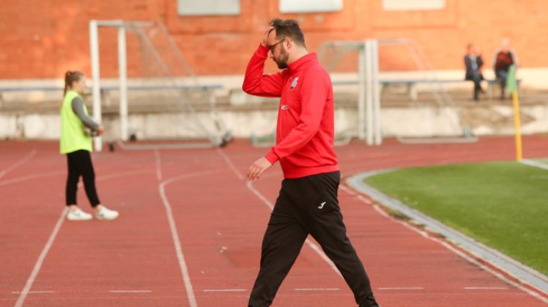 1.līgas čempionu galvenais treneris Artjoms Gorlovs. Foto: FC Daugavpils Lokomotiv