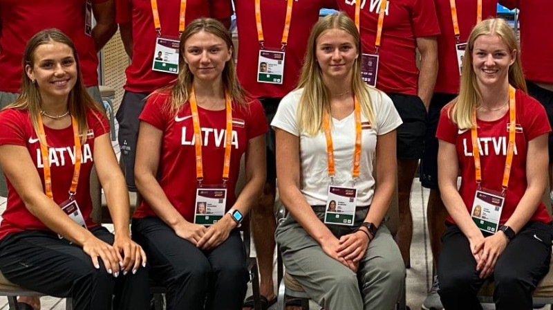 Rūta Lasmane, Paula Sprudzāne, Kristīne Blaževiča, Asnāte Kalniņa. Foto: Latvijas Vieglatlētikas savienība