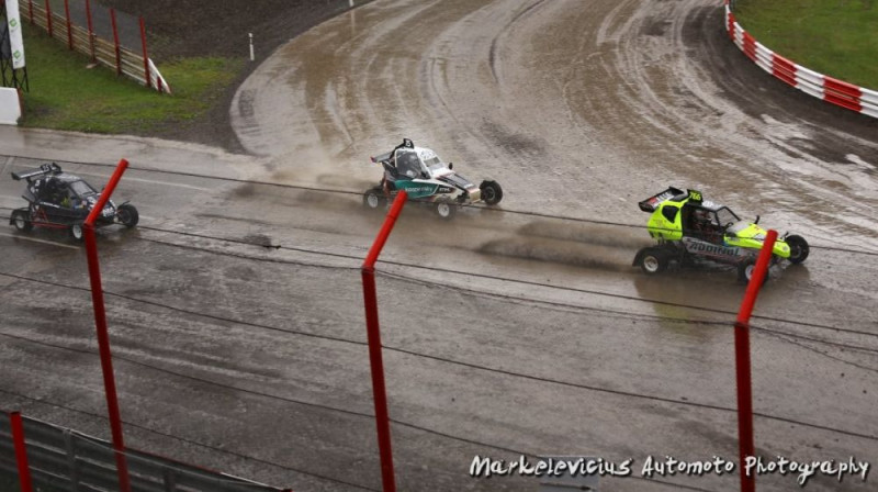 Baumanis vadībā pār Nitišu. Foto: Markelevicius Automoto Photography