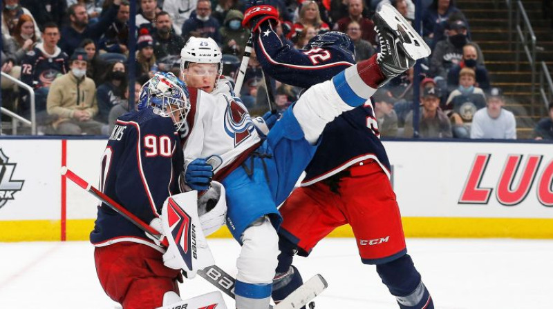 Neitans Makinnons pie Elvja Merzļikina vārtiem. Foto: USA Today Sports/Scanpix