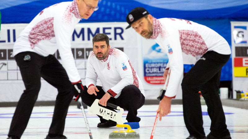 No kreisās: Aivars Avotiņš, Mārtiņš Trukšāns, Sandris Buholcs
Foto: WCF/Celine Stucki