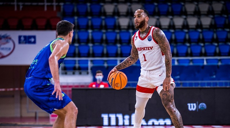 Diendželo Herisons ar bumbu. Foto: FIBA CL