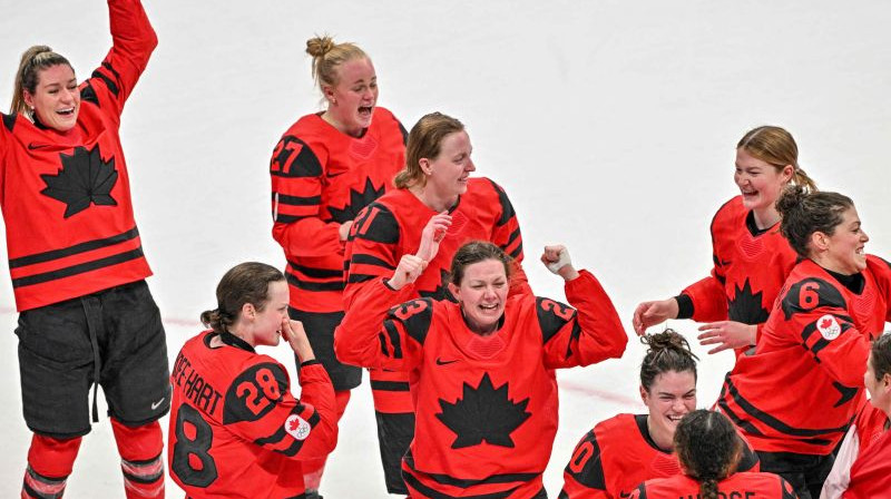 Kanādas hokejistes. Foto: AFP/Scanpix