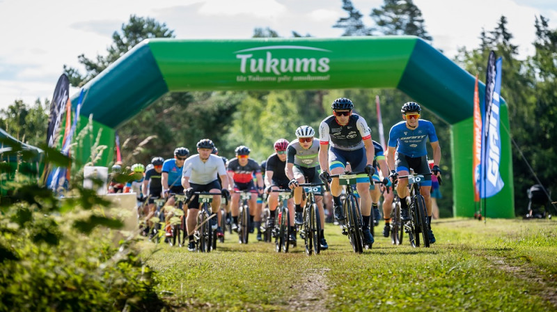 Starts pirmajam "Giant Gravel race".  Foto: Agnis Melderis.