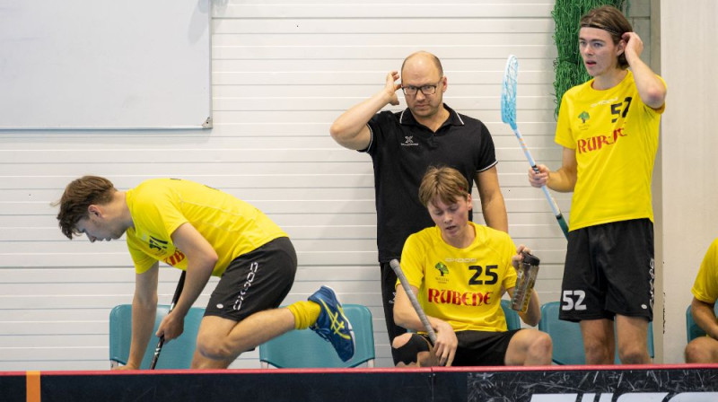 Kocēnu ''Rubenes'' florbolisti. Foto: Ritvars Raits, floorball.lv