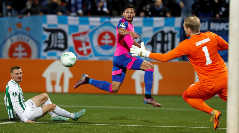 Viļņas "Žalgiris" pret Bratislavas "Slovan". Foto: Mindaugas Kulbis/AP/Scanpix