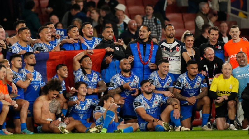 Samoa izlase pēc uzvaras pusfinālā Foto:Reuters/Scanpix