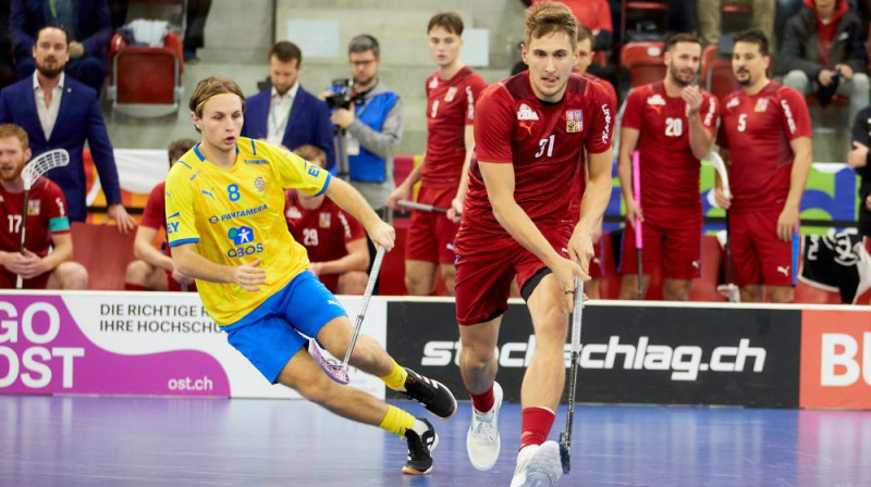Pirmā Zviedrijas un Čehijas izlašu cīņa čempionātā noslēdzās neizšķirti, Foto: IFF Floorball